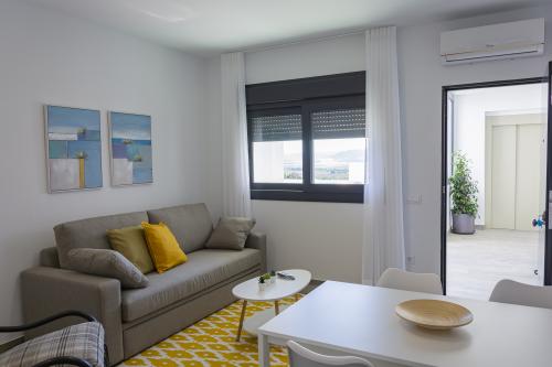 Salón-Comedor con Sofá Cama